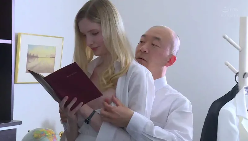 Bà xã chấp nhận làm bạn gái cho đối tác của ông chồng để trả nợ