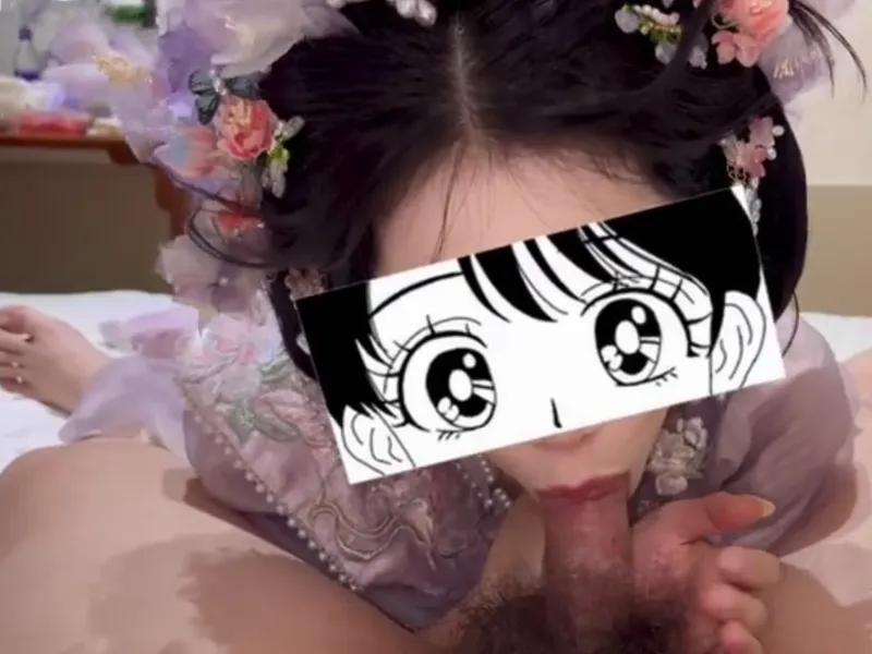 Gái xinh trong bộ đồ con yêu mút dương vật cực đã